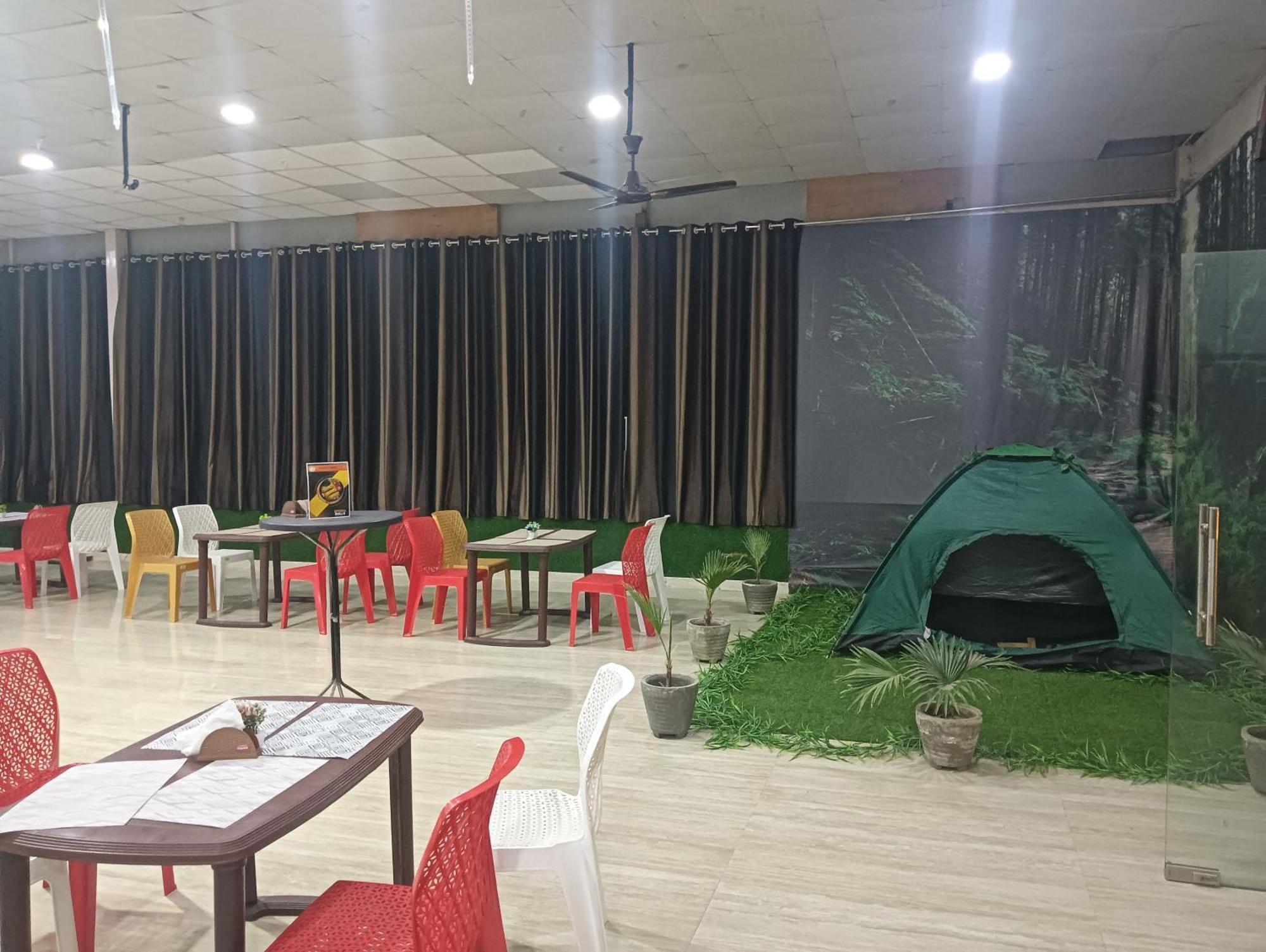 Krishna Fun Land Hotell Mathura Eksteriør bilde