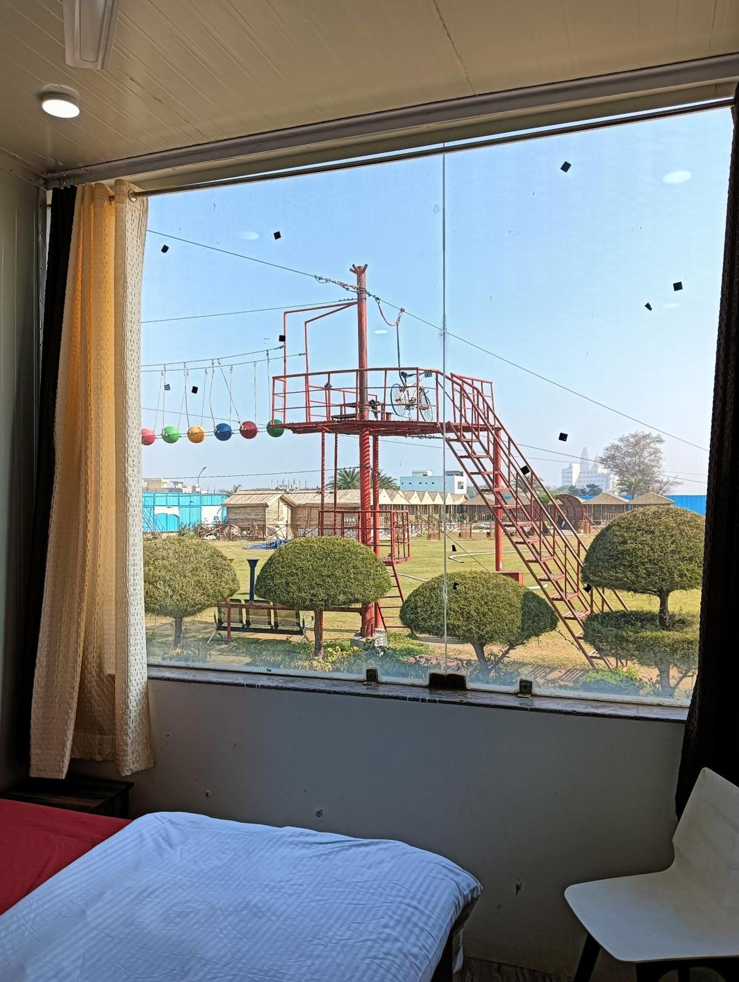 Krishna Fun Land Hotell Mathura Eksteriør bilde